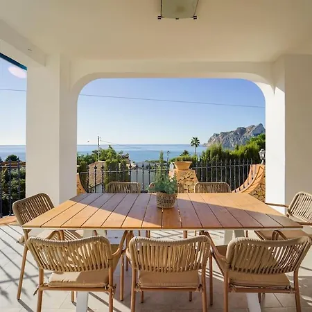 Paraiso Villa